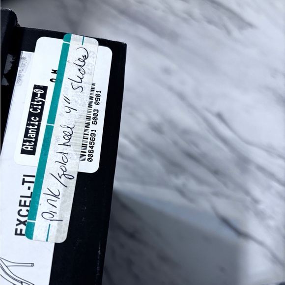 Michael Antonio 4" Croc Embossed Chain SlipOn Heeled Mules Purple Size: 9M w Box - Picture 11 of 11